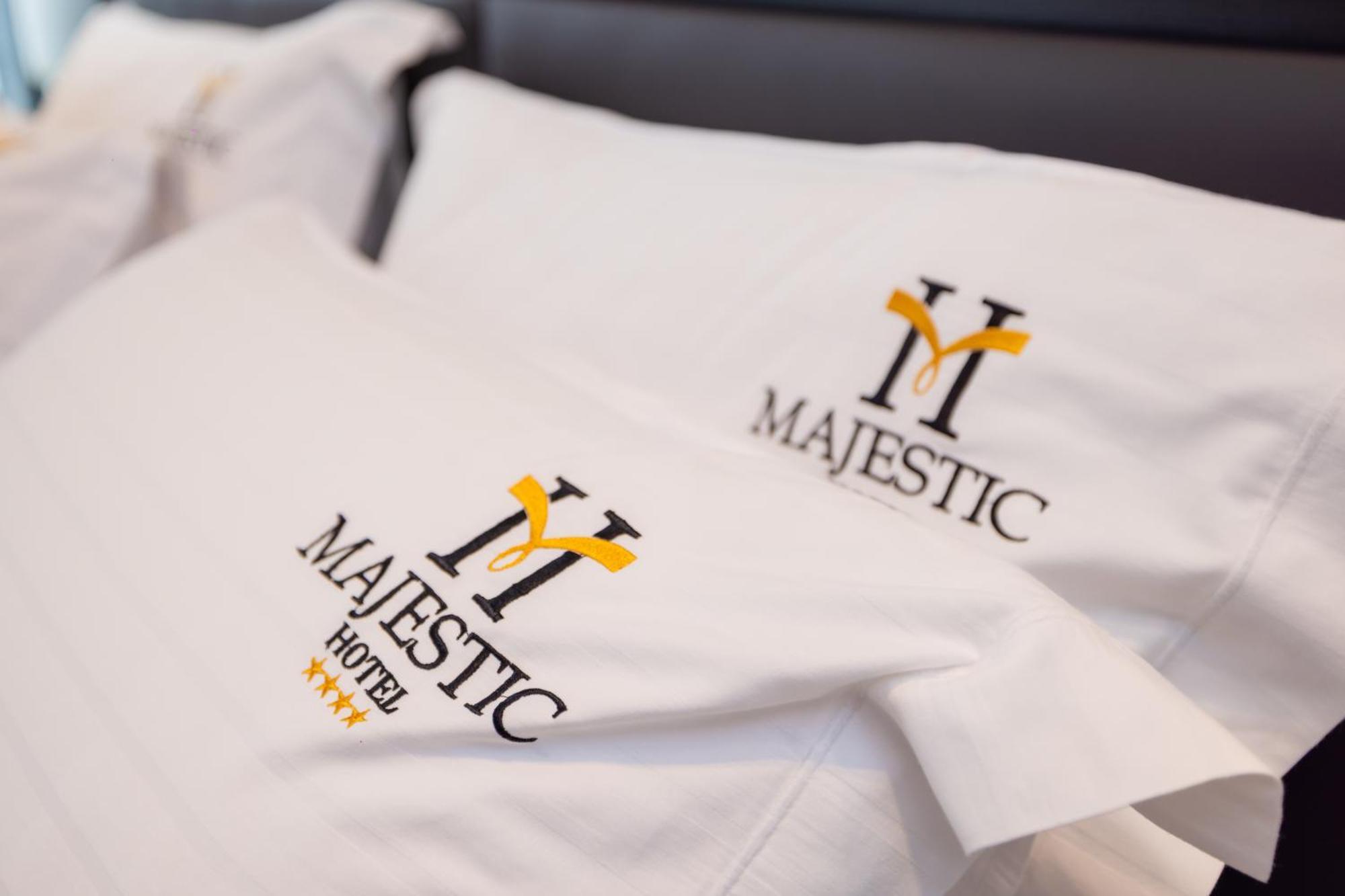 Hotel Majestic Radhime Exterior photo
